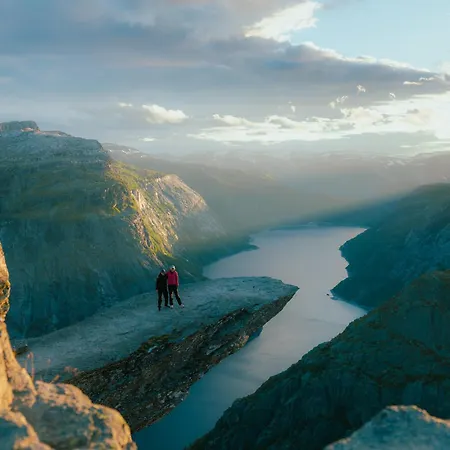 شقة Trolltunga - Mountain & Waterfall View أودا